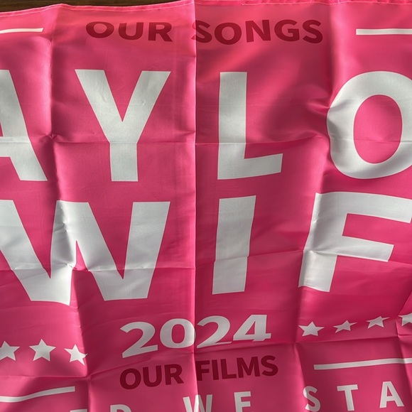 Taylor Swift 2024 - Picture 4 of 6